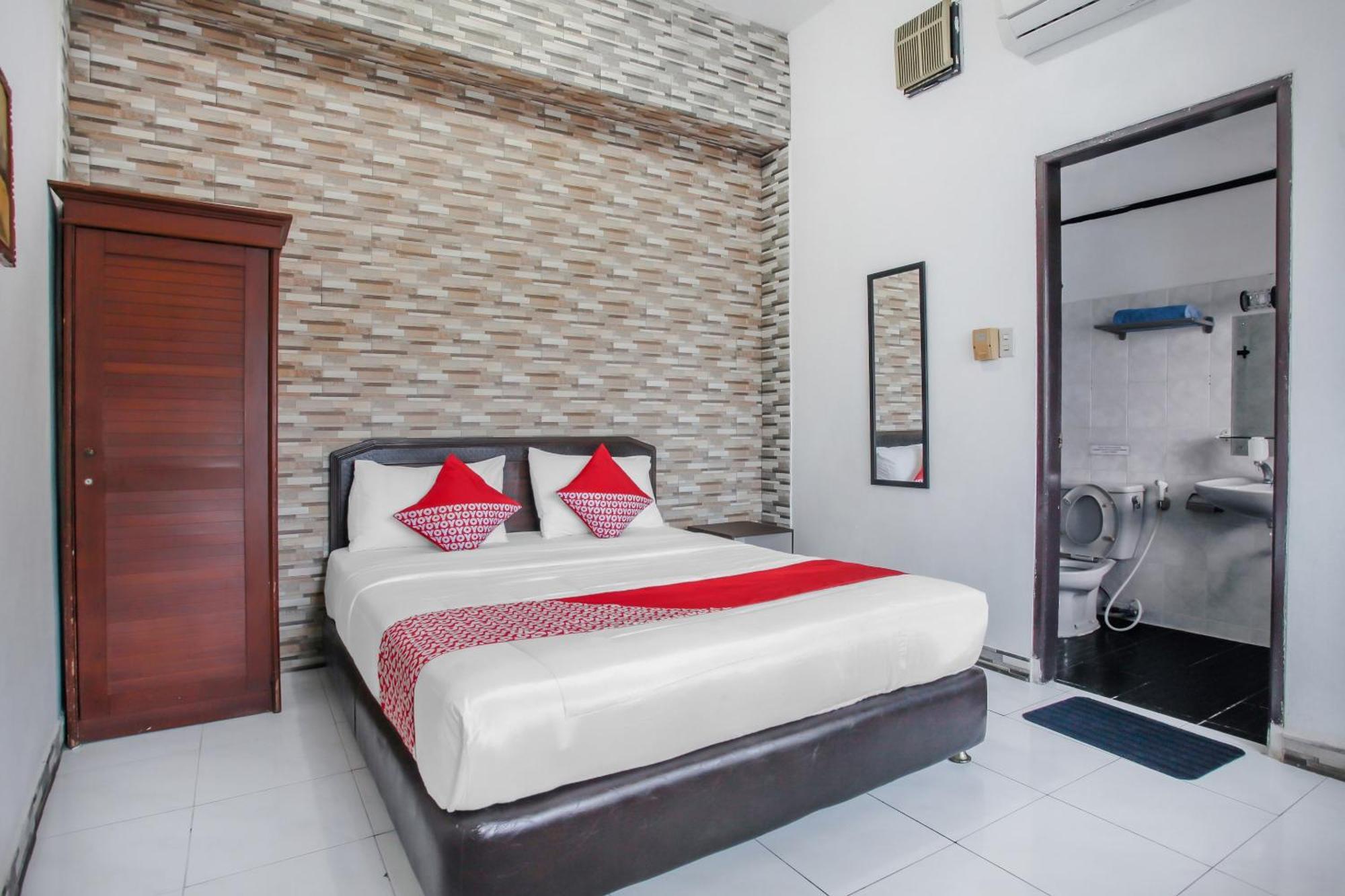 Oyo Life 90091 Wisma Pakuan Syariah Bogor Buitenkant foto