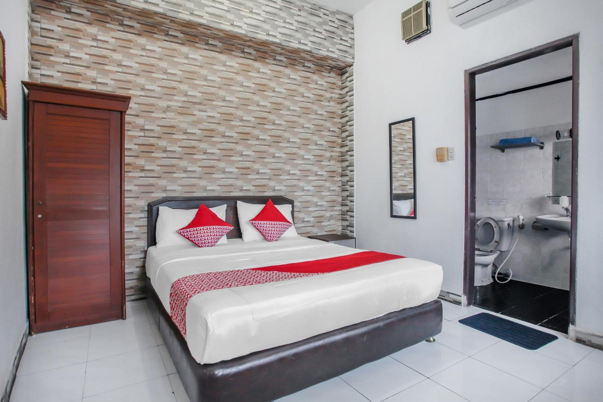 Oyo Life 90091 Wisma Pakuan Syariah Bogor Buitenkant foto